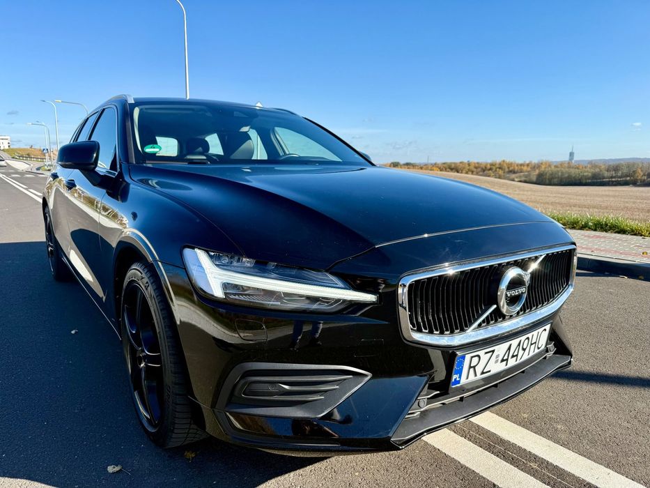 Volvo V60 Pierwszy właściciel Super stan faktura 2020r led