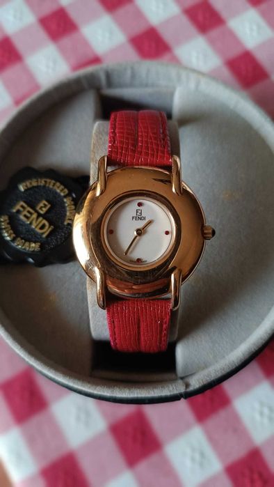 Relógio Fendi 400J novo ainda na caixa