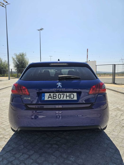 Peugeot 308 1.6 BlueHDi Allure J17 EAT6