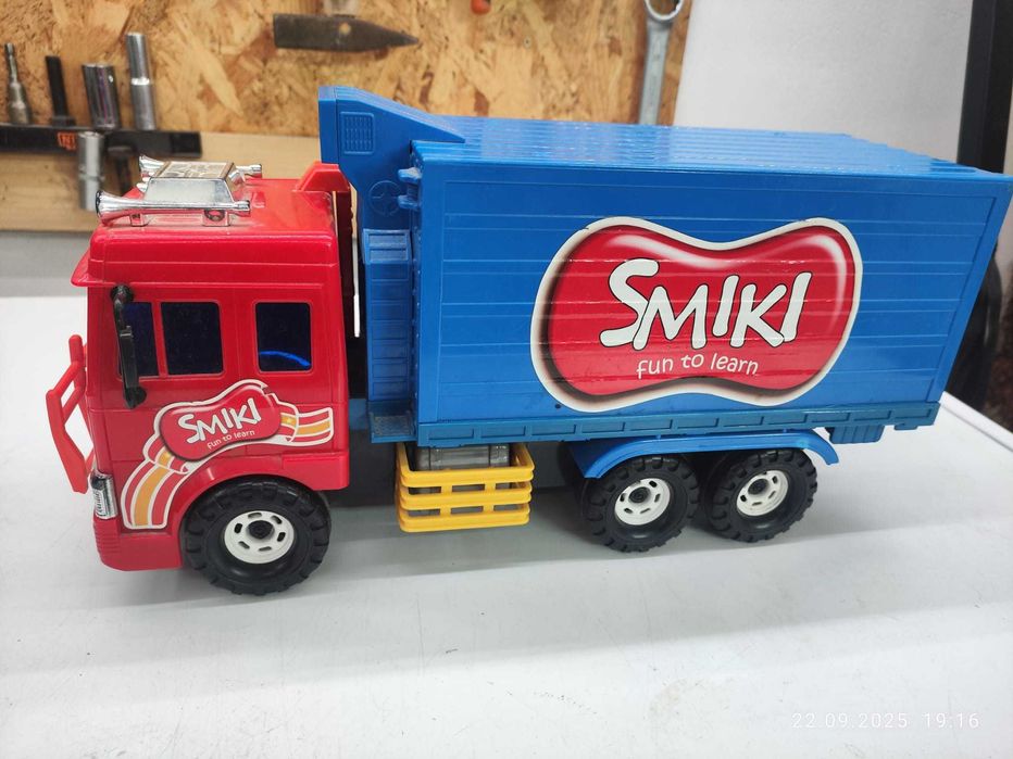 Samochód dostawczy, zabawka, ciężarówka SMIKI