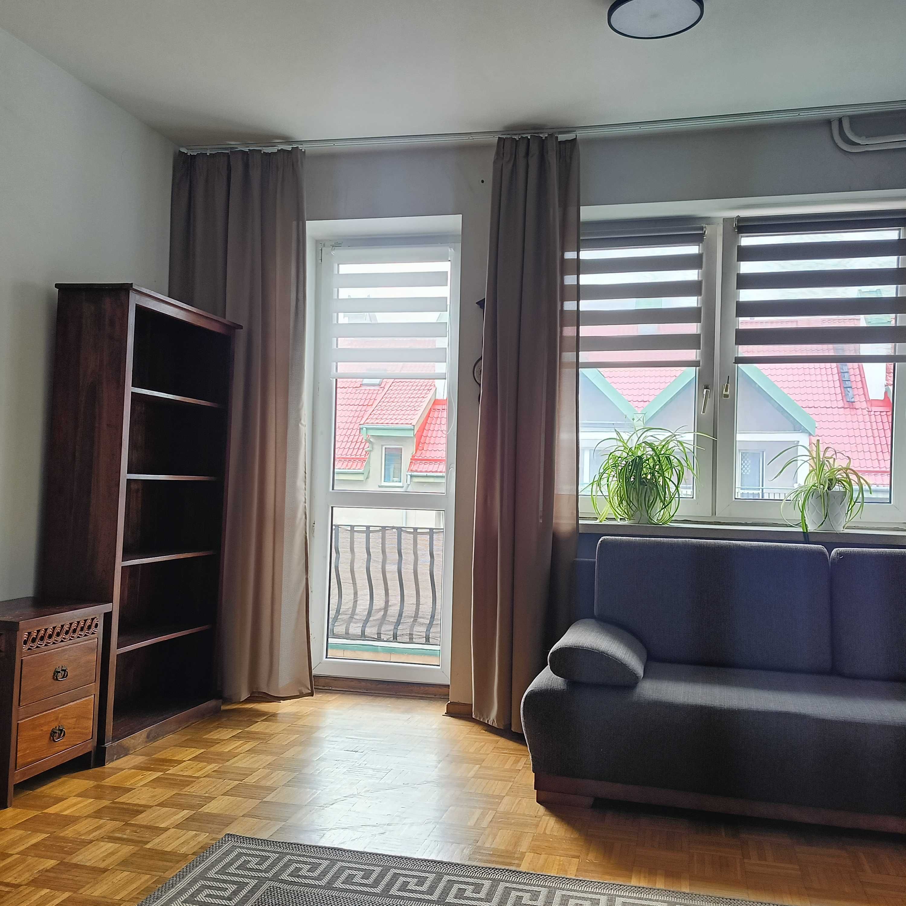 Duży pok dla 1/2-os. o pow. 22m2 w mieszk. 2 pok. o pow. 70 m2. Włochy