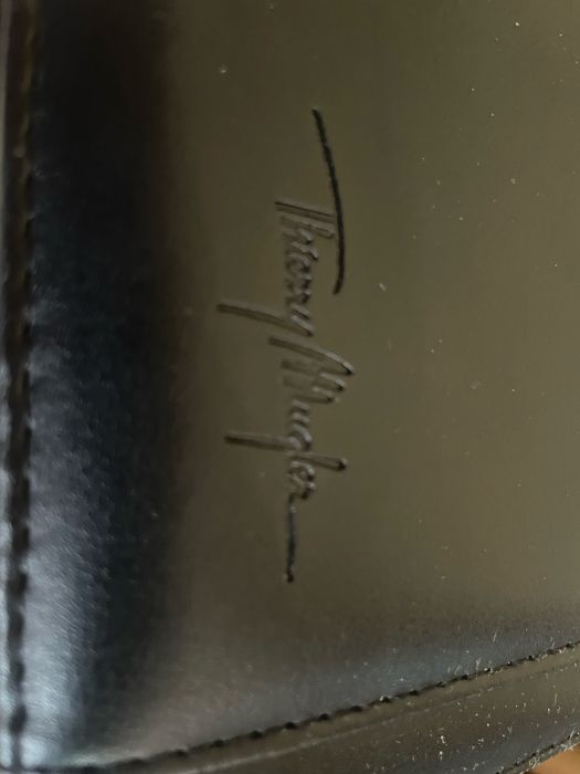 Aktowka Thierry Mugler