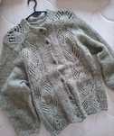Oliwkowy wełniany sweter handmade