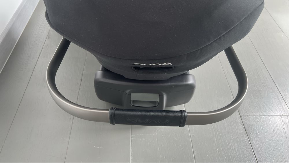 Автокрісло nuna pipa lite з базою isofix