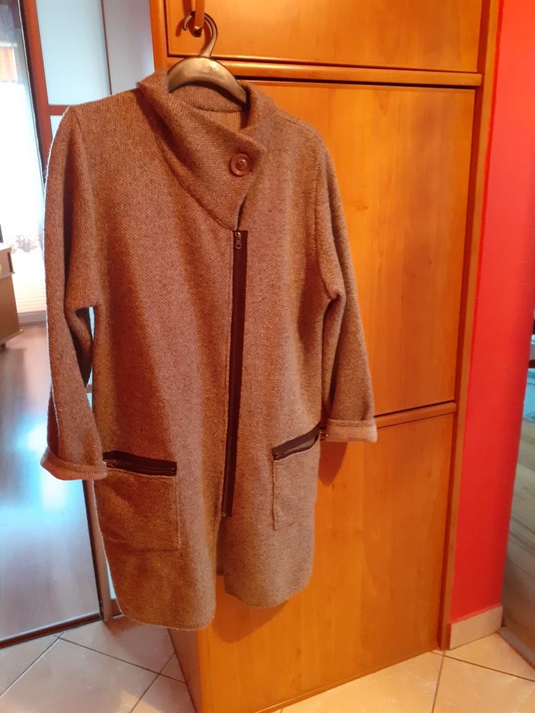 Blezer damski koloru szarego,