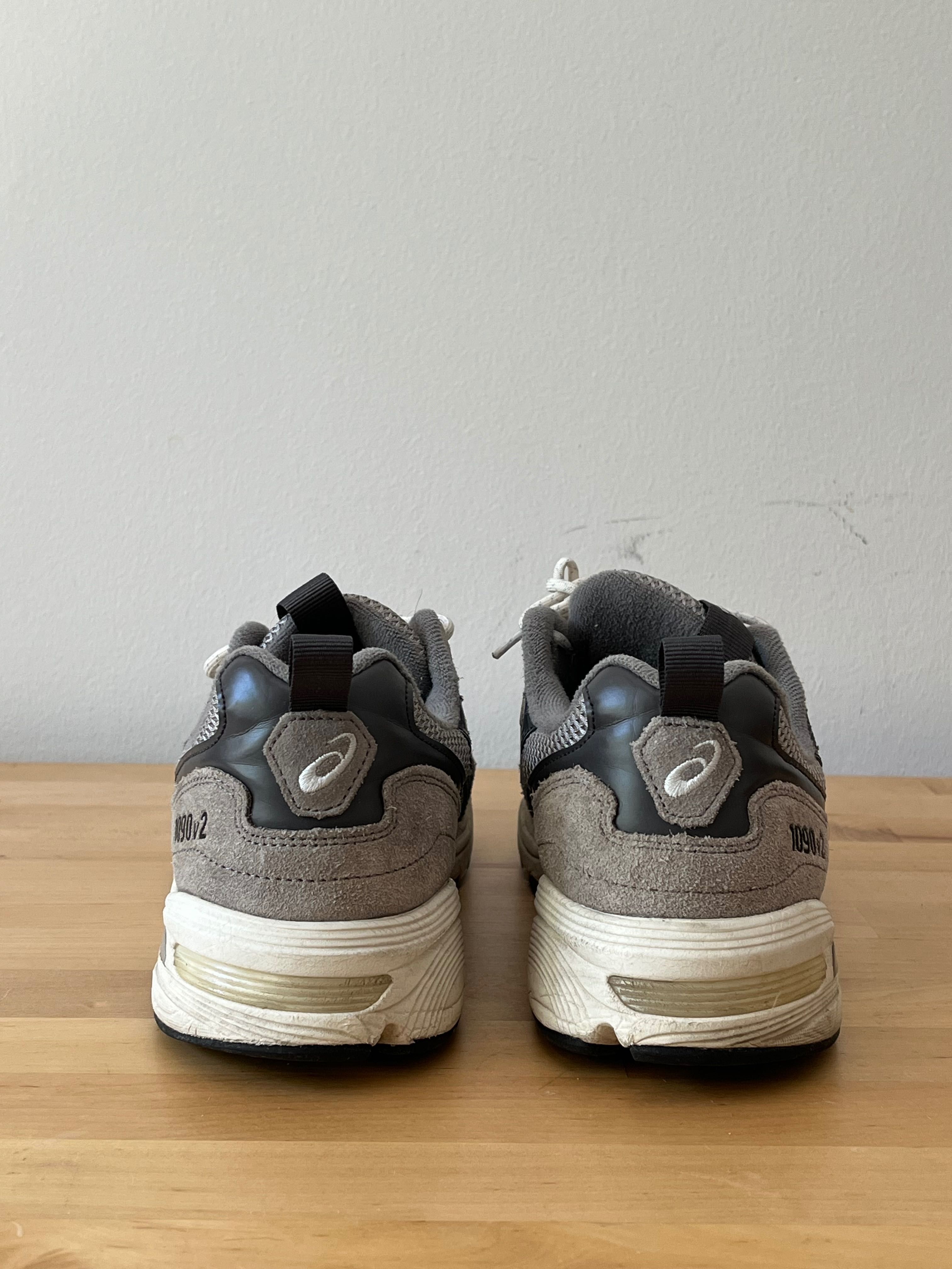 Asics GEL 1090v2 - EUR 42 - usados