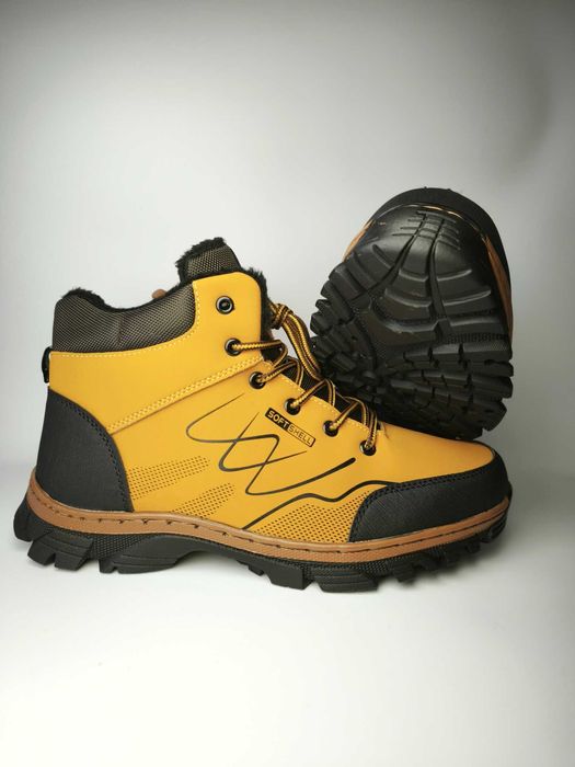 Buty zimowe męskie nowe ocieplane wytrzymałe z zamkiem 42