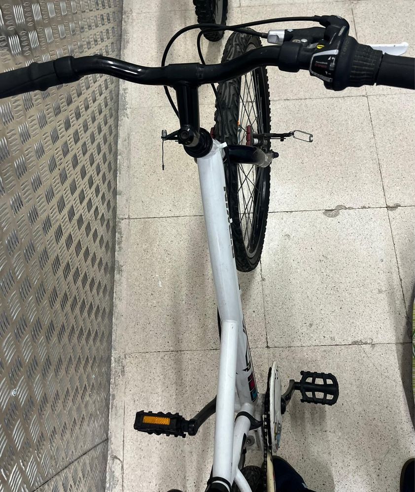 Bicleta B’Twin - Urban/Btt ligeiro