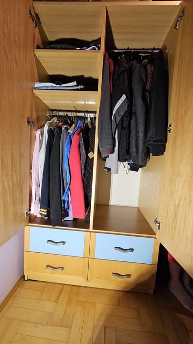 SOLIDNA Szaf. Grube płyty, drewno buk. Rozłożona do transportu