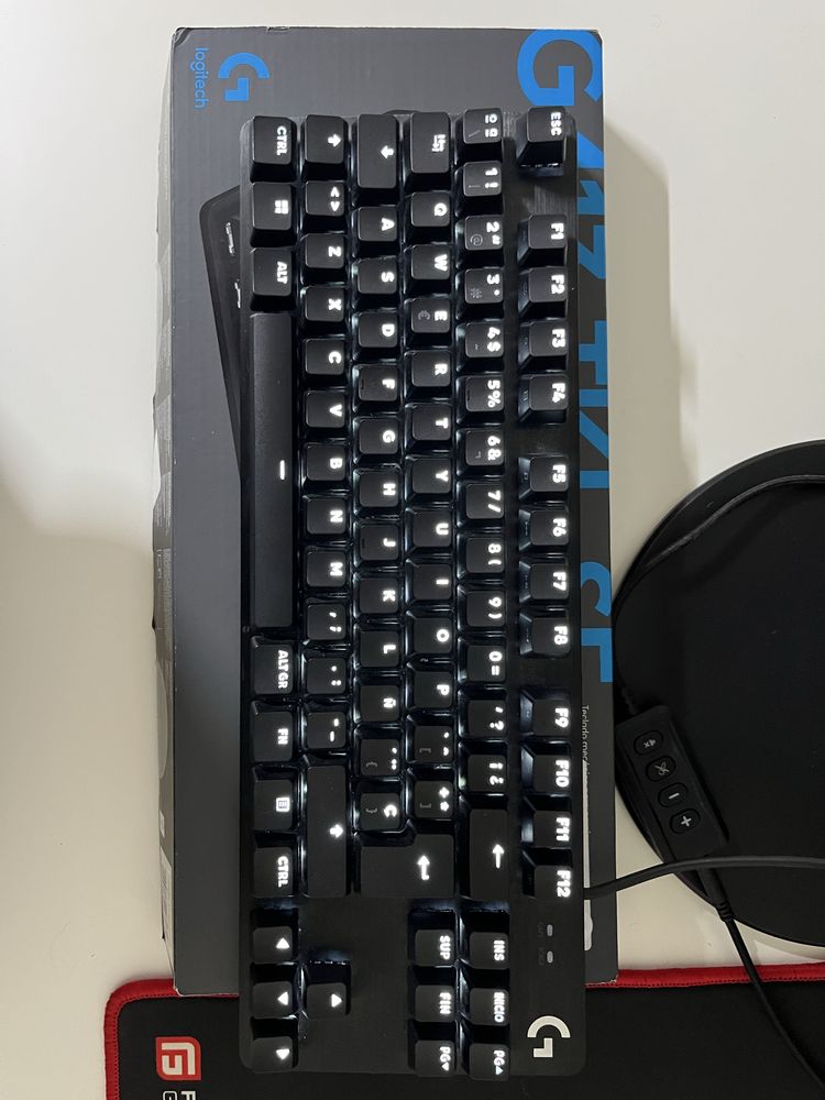 Logitech G413 TKL SE