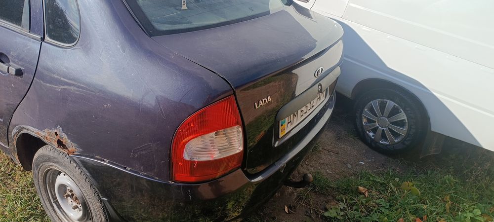 Розбираю Лада Калина