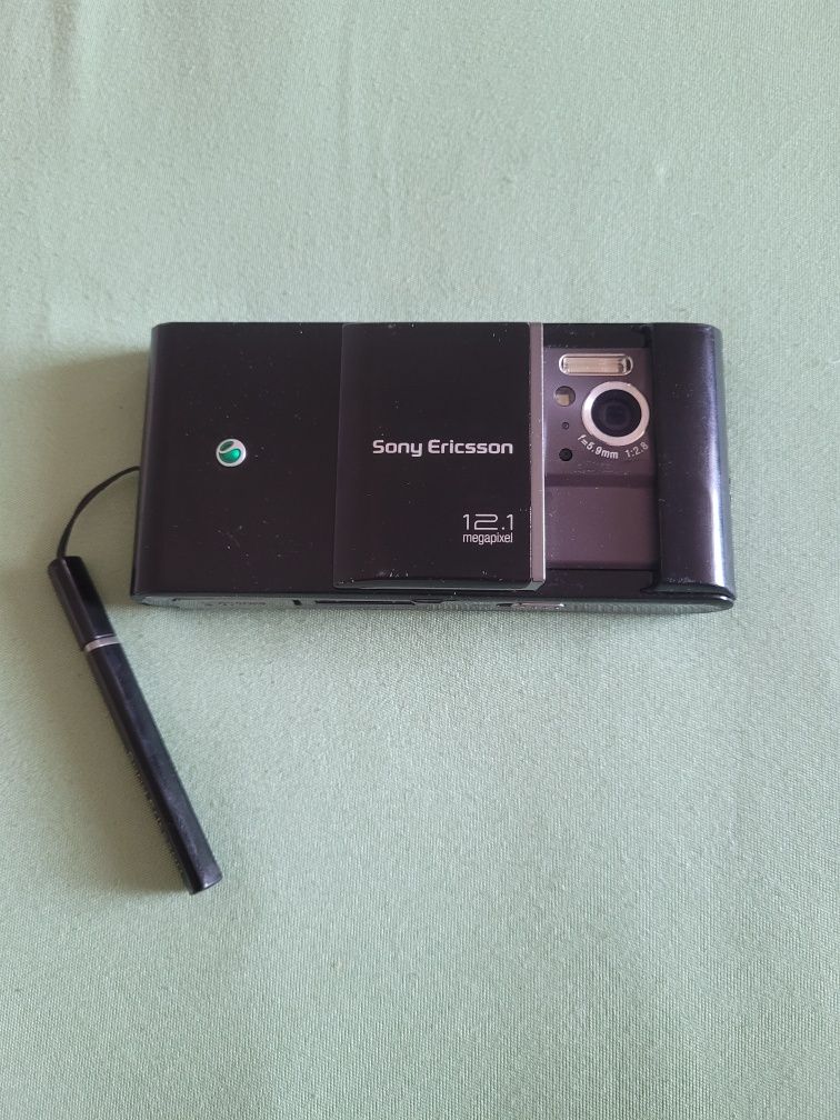 Sony Ericsson U1i Satio stan kolekcjonerski