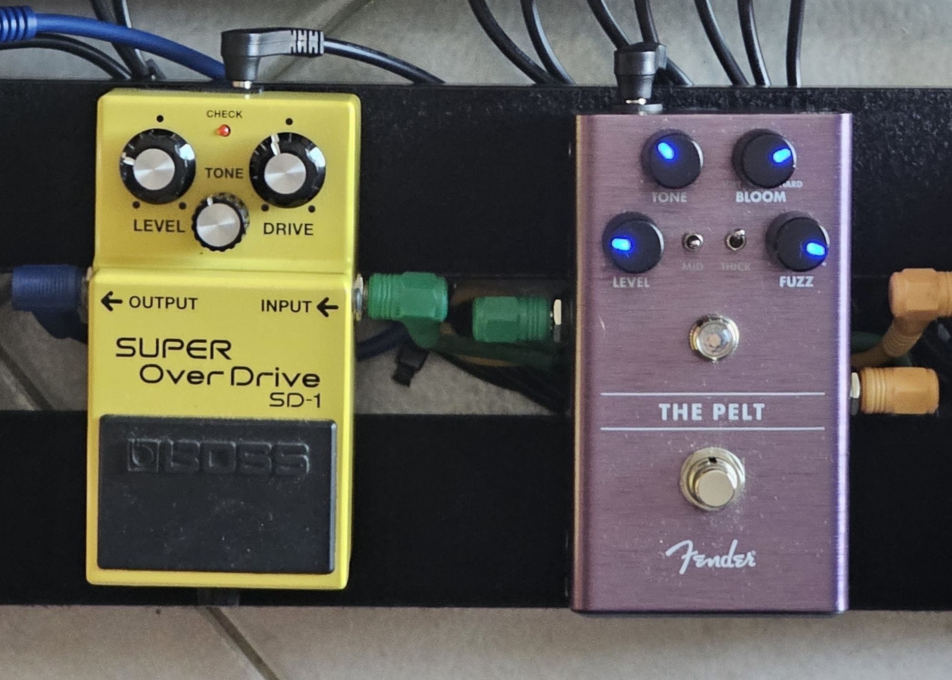 Boss Super Overdrive SD-1 e Fender The Pelt Fuzz