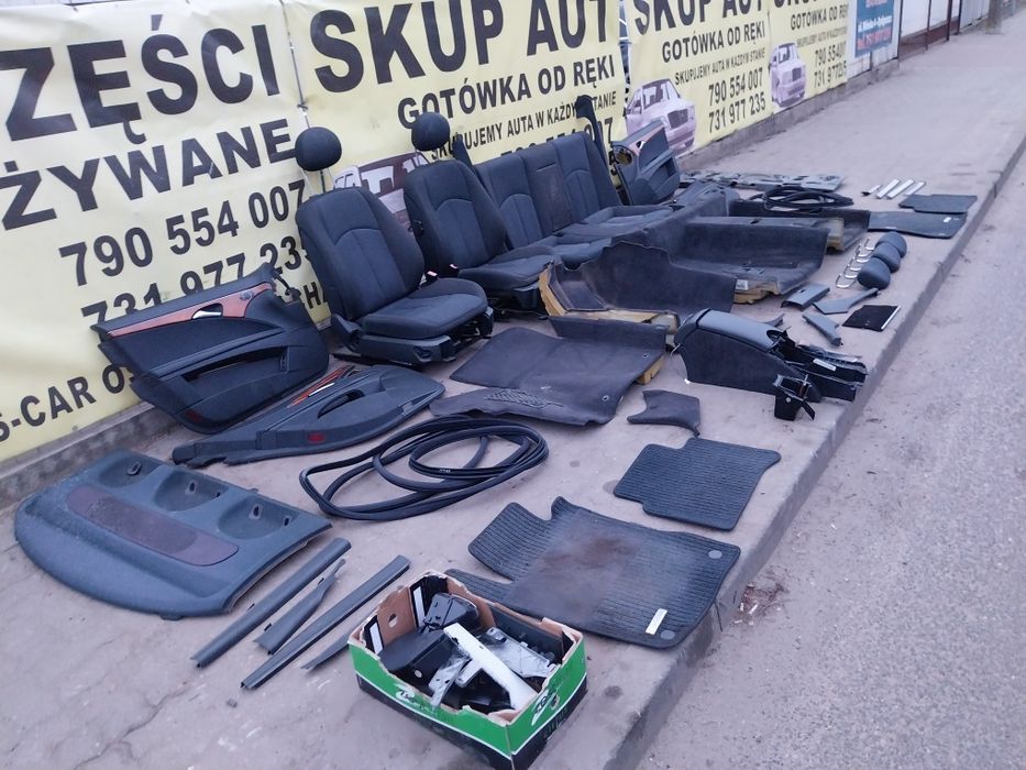 Mercedes w211 sedan E wnętrze tapicerka fotele dywany KPL boczki dekor