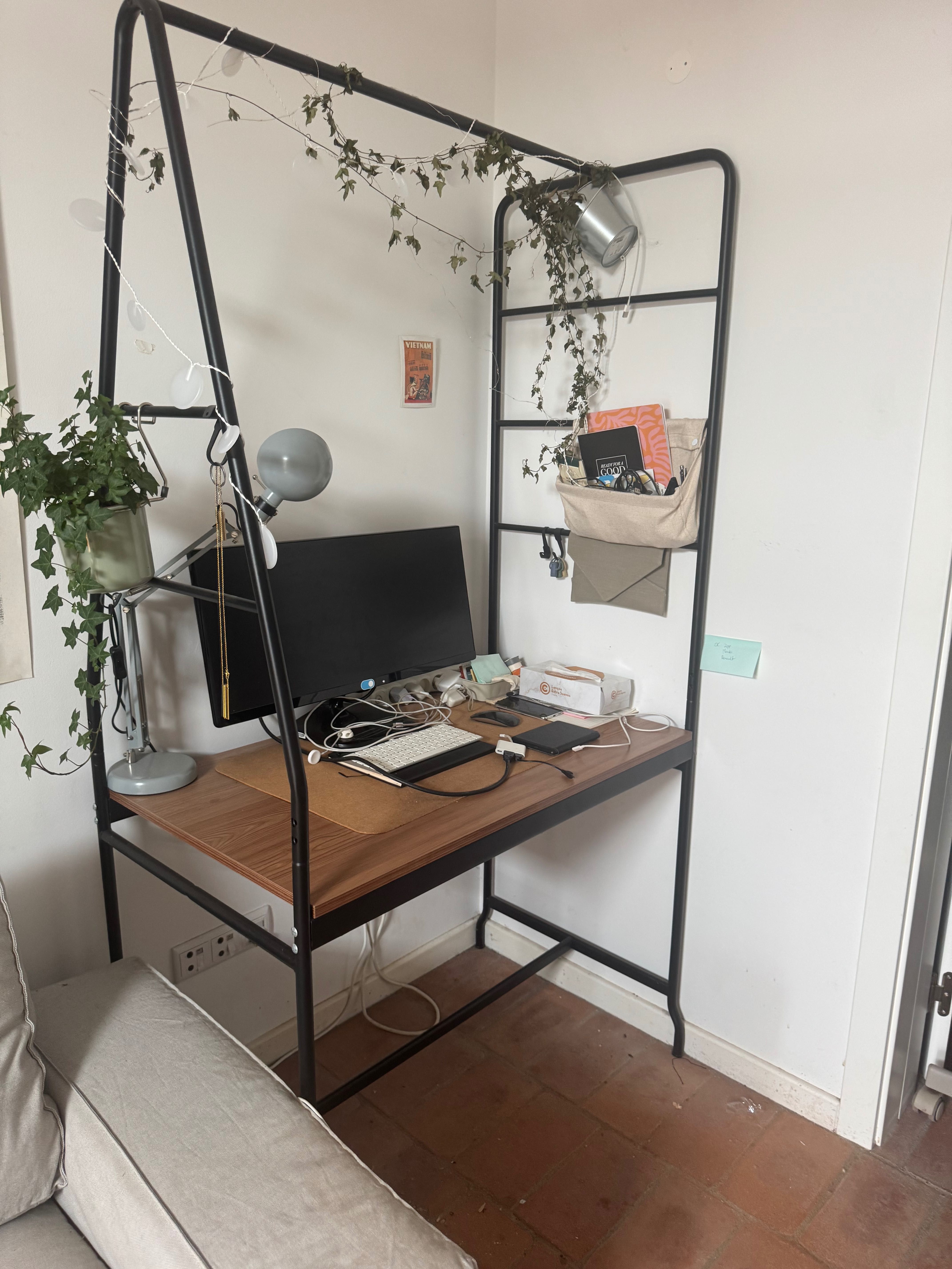 Desk / dining table