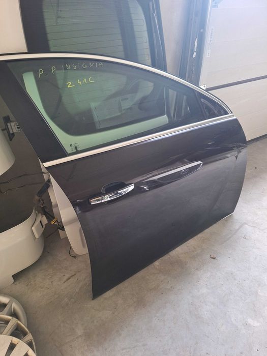 Drzwi przednie prawe Opel Insignia A FL kod lakieru Z41C