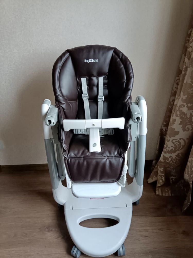 Стульчик для кормления Peg Perego Tatamia