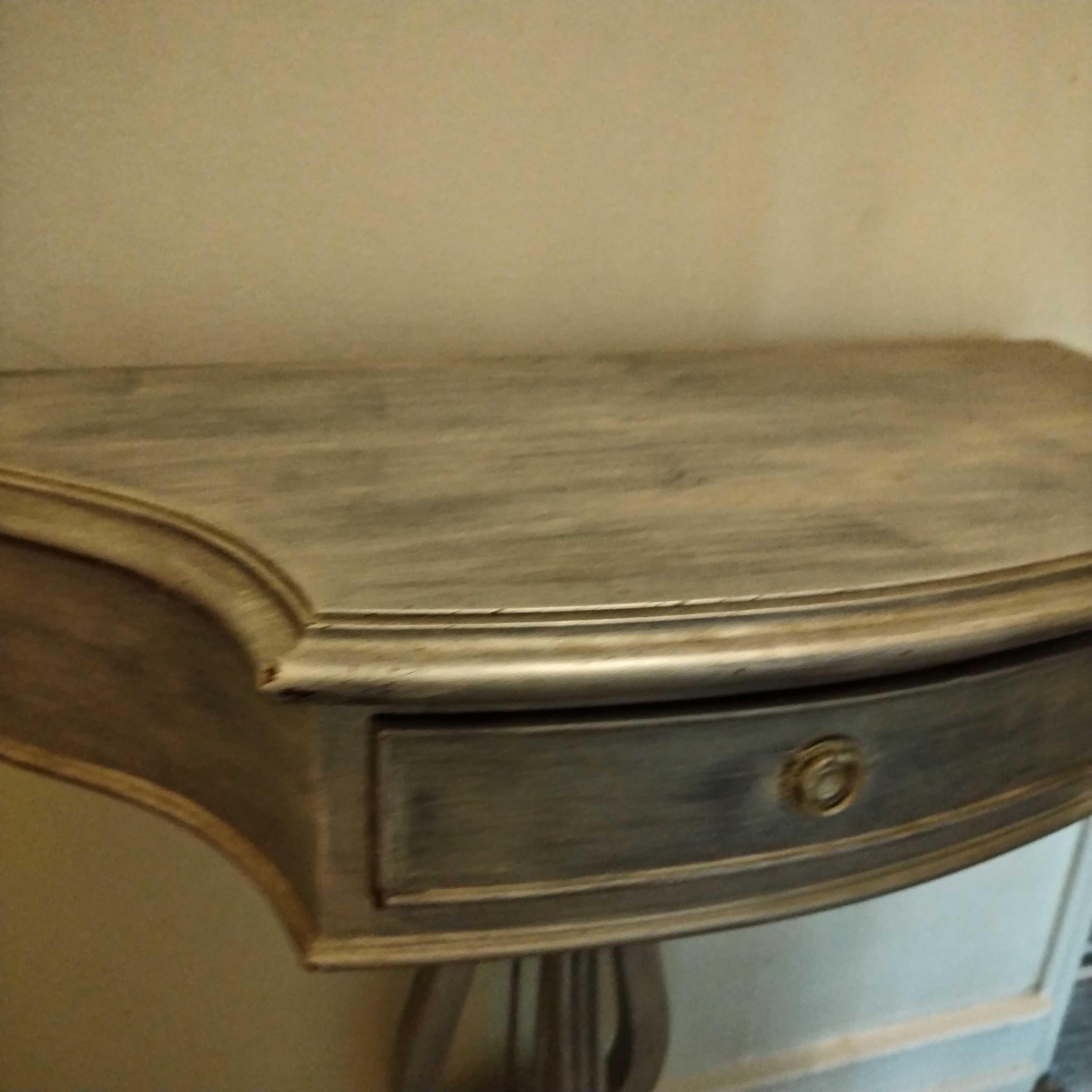 Mesa de canto pintada prata