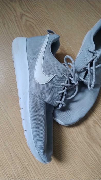 buty sportowe Nike 39