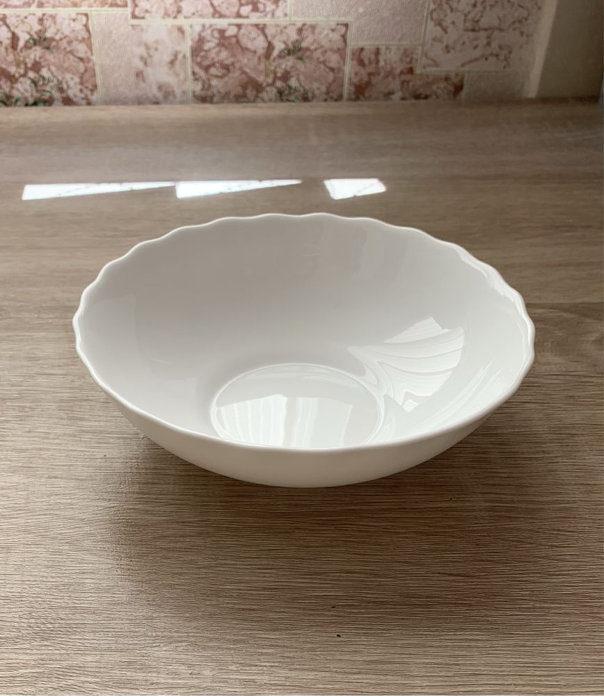 Салатник тарелка глубокая Blanco Wave Vittora стиль Luminarc 17,5 см
