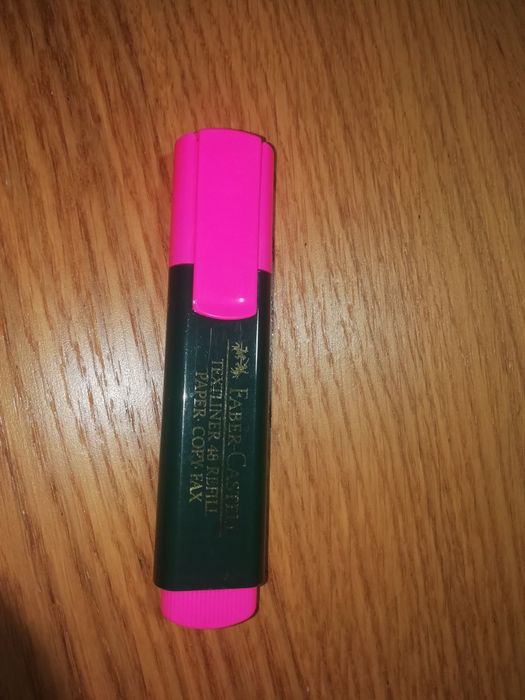 Material Escolar - Lapiseira/Marcador/Tesoura