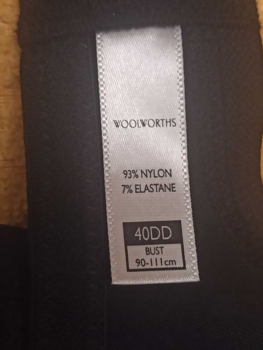 Бюстгальтери 85E, 85G, 40DD/90E