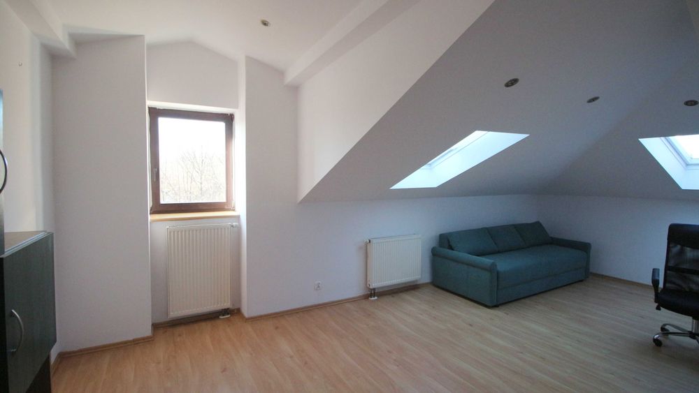 Mieszkanie 3 pokoje z garażem do wynajęcia.