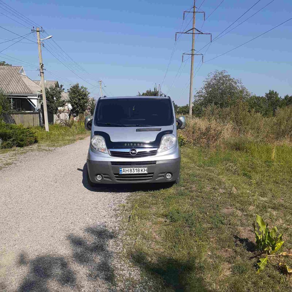 Opel vivaro 2,5 cdti длинная база