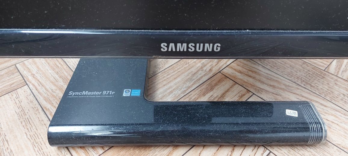 Монитор Samsung 971p