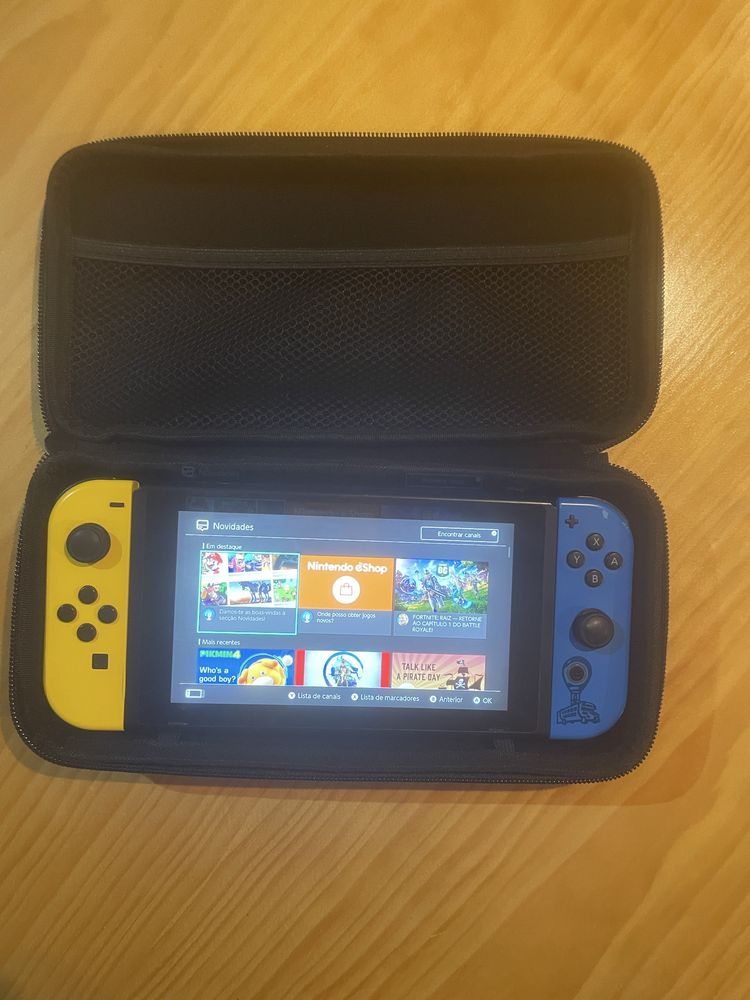 Nitendo switch.