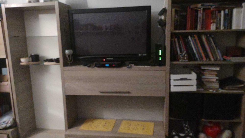 sprzedam 6-częściowy zestaw używanych mebli,