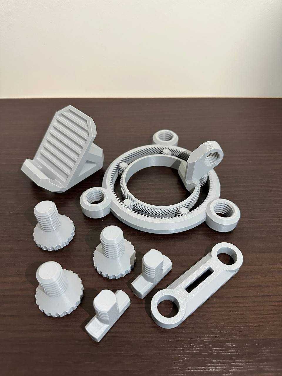 Regulowana podstawka na telefon 3D – 30 zł