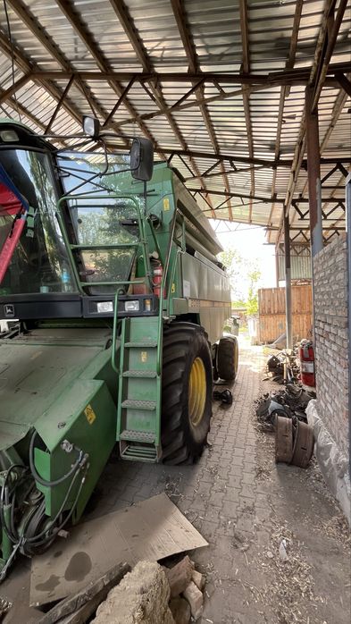Продам комбайн John Deere 2066