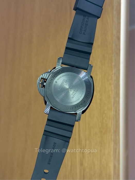 Годинник Panerai Submersible Carbotech