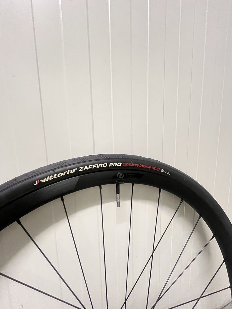 Rodas bicicleta estrada + pneus + discos