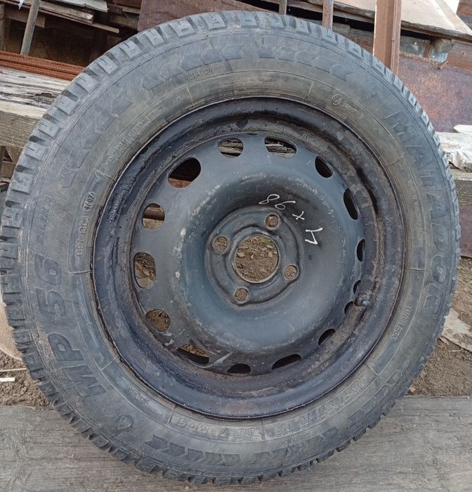 Продам зимове колесо з диском.185*65 R14