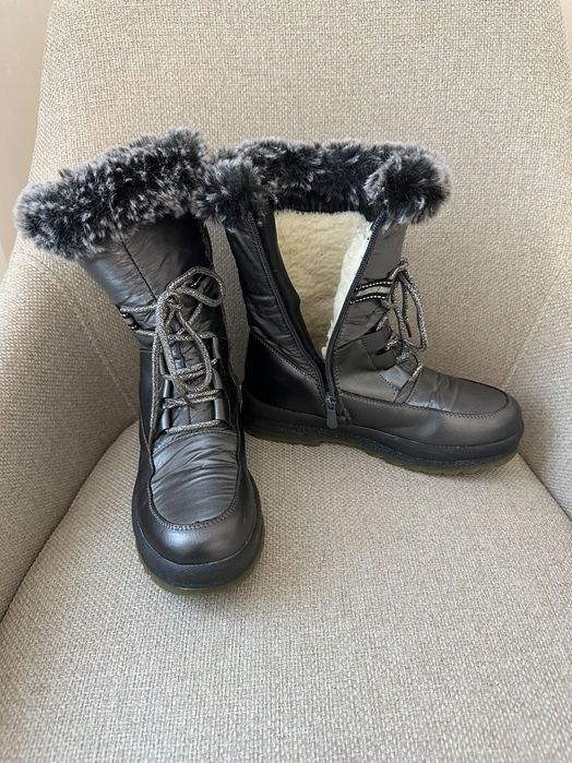 Чоботи зимові на дівчинку 35р. (22,4см)