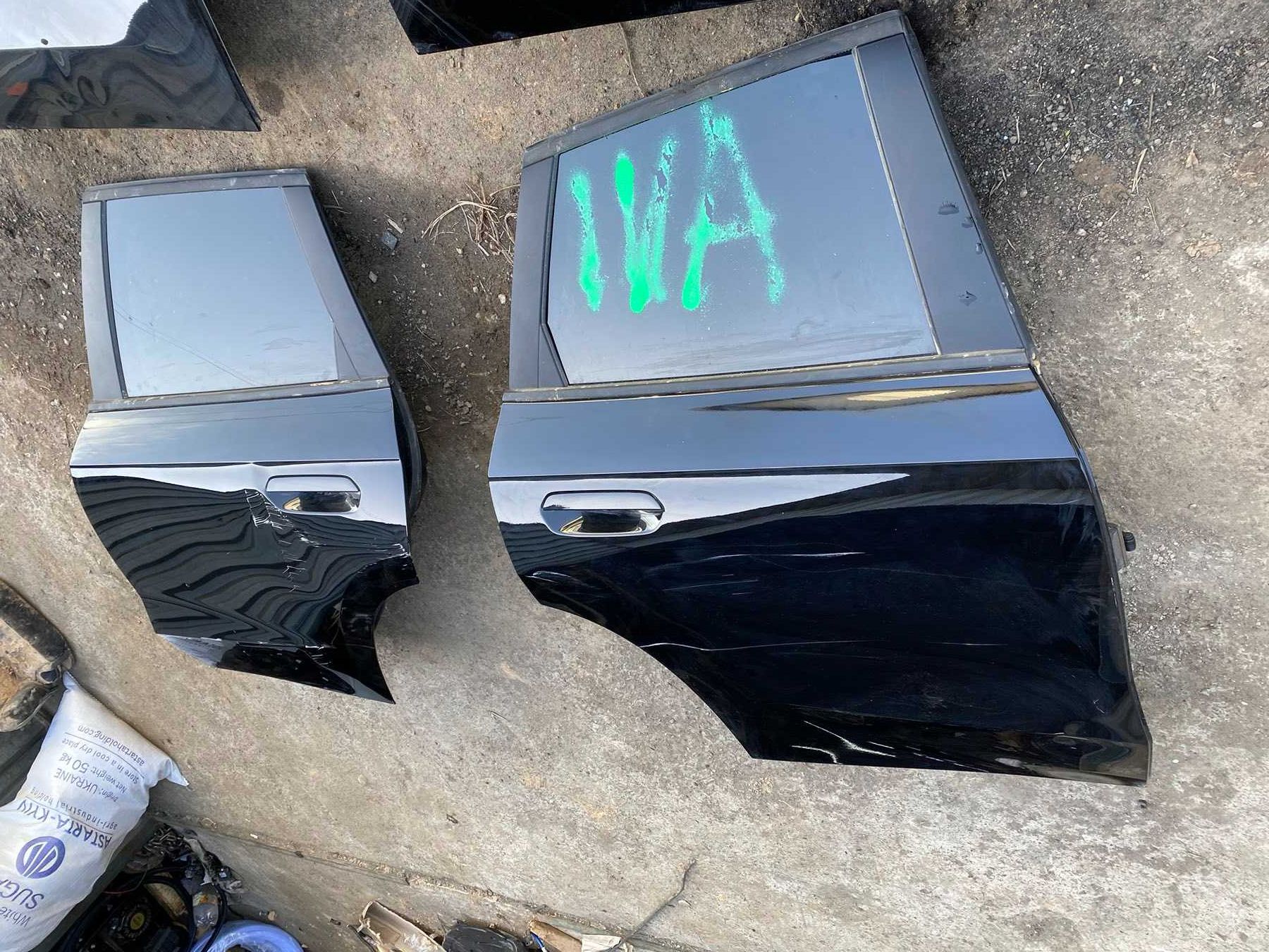 Двері BMW X1 U11 Дверь БМВ Х1 У11 розборка U11 BMW Передні Задні Двері