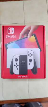 Nintendo Switch OLED branca + jogos