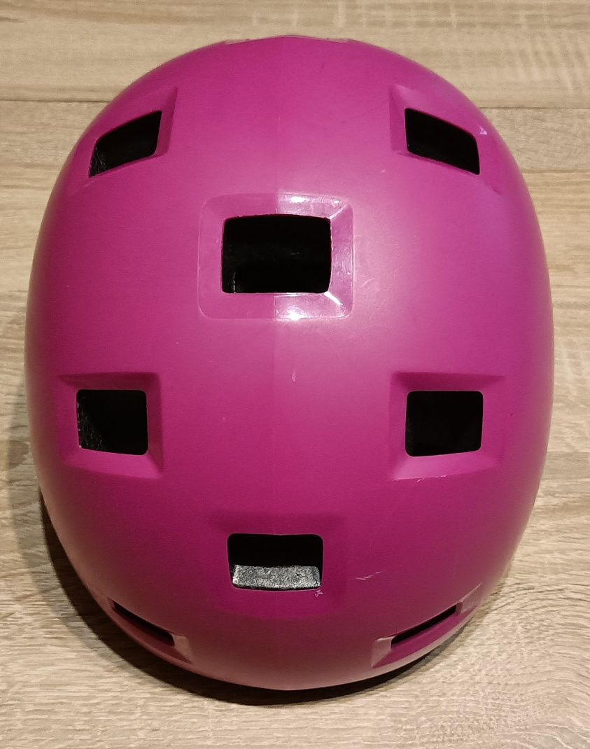 Kask ochronny dla dzieci. Rozmiar 52-54 cm