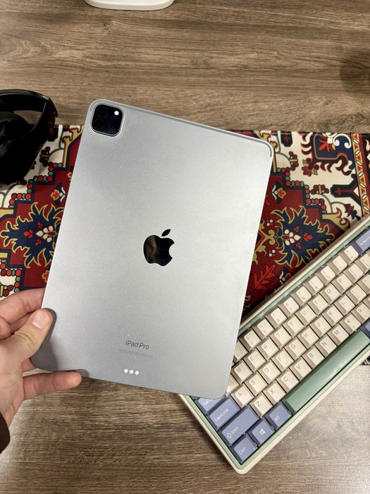 iPad Pro M2 128 ГБ, 120 Гц (ProMotion)