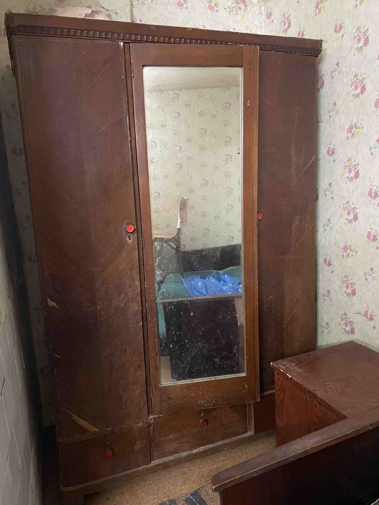 Меблі для реставрації