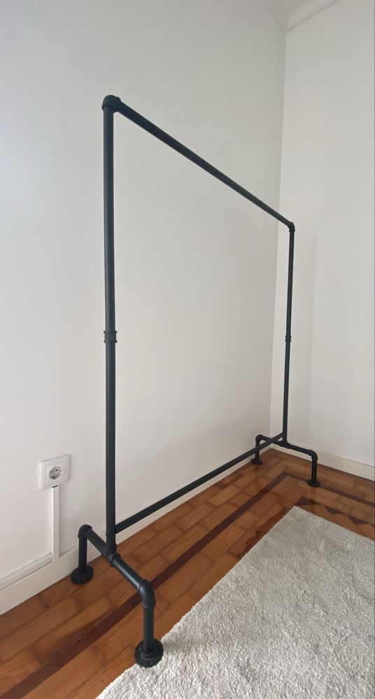 Charriot em metal preto - Maisons Du Monde