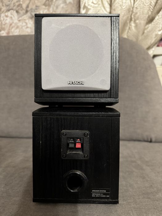 Колонки Японьськоі фірми HiTACHI