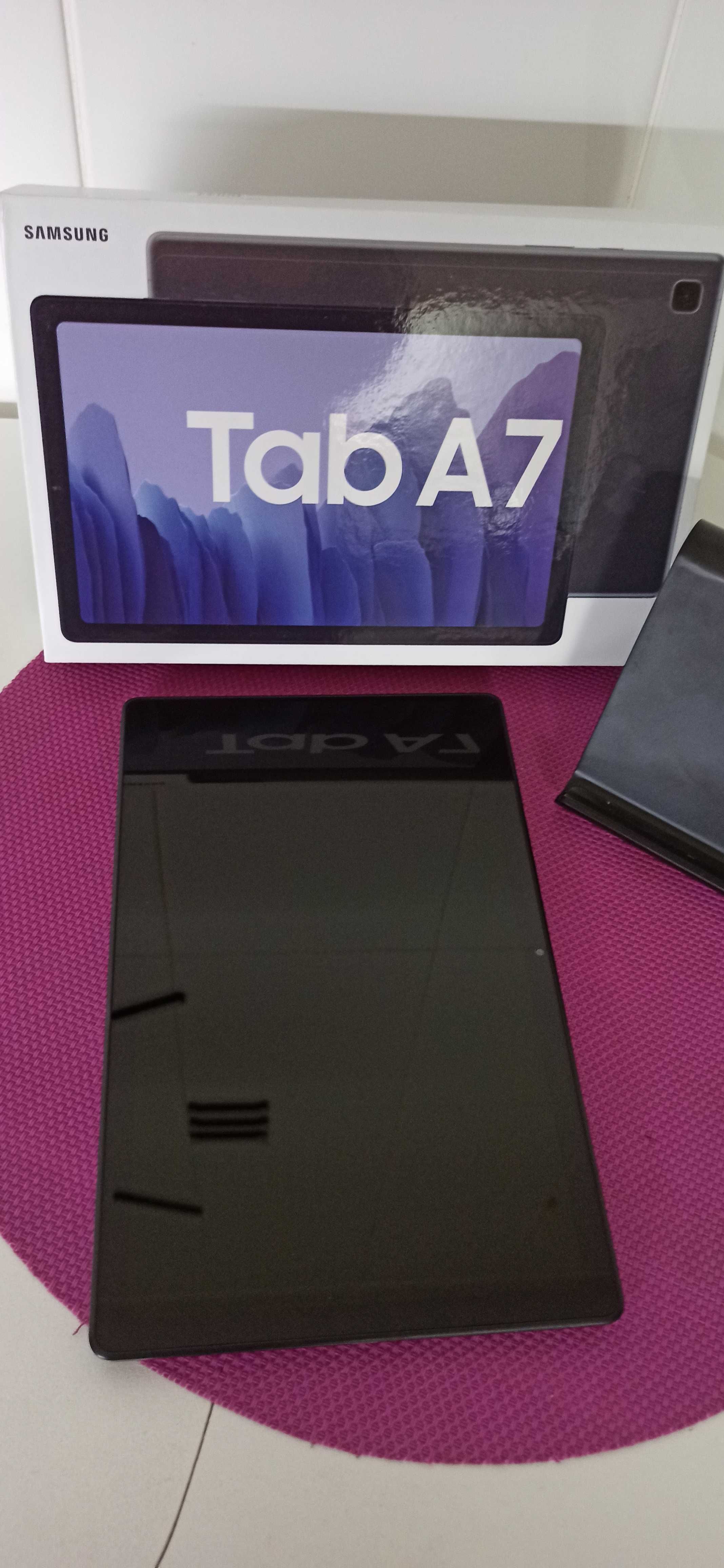 Tablet SAMSUNG TAB A7 64GB Preto 10.4"
64 GB
Snapdragon 662