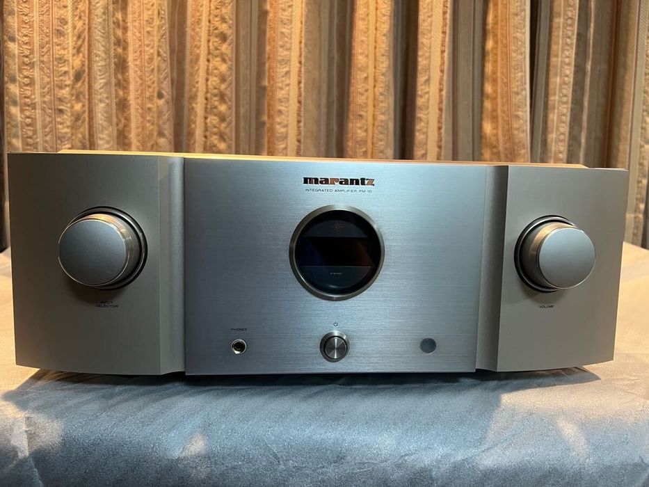 Интегральный усилитель Marantz PM10