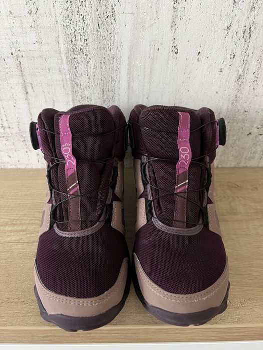 Зимові черевики adidas, 35 р