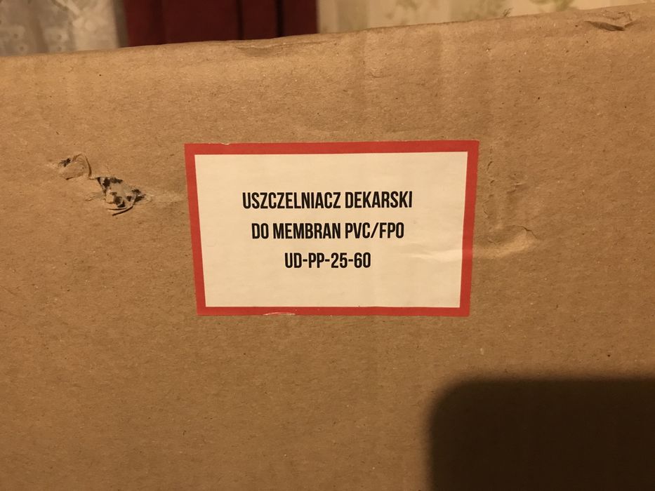 Uszczelniacz dekarski do membran PVC/FPO
