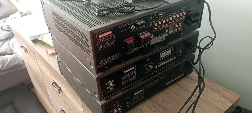 Zestaw Kenwood z kolumnami Wharfedale