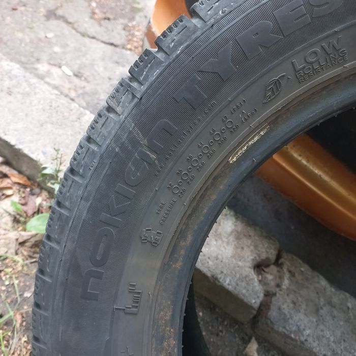 Колесо зимове Нокіан